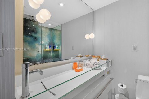 Condominio en venta en Miami Beach, Florida, 1 dormitorio, 64.47 m2 № 2034177 - foto 13