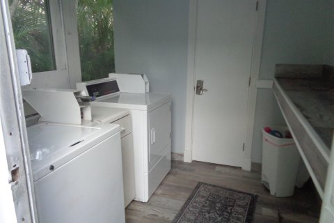 Casa en alquiler en Wilton Manors, Florida, 1 dormitorio, 41.81 m2 № 1208135 - foto 1