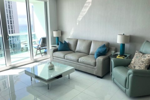 Copropriété à louer à Hollywood, Floride: 1 chambre, 81.2 m2 № 2016824 - photo 15