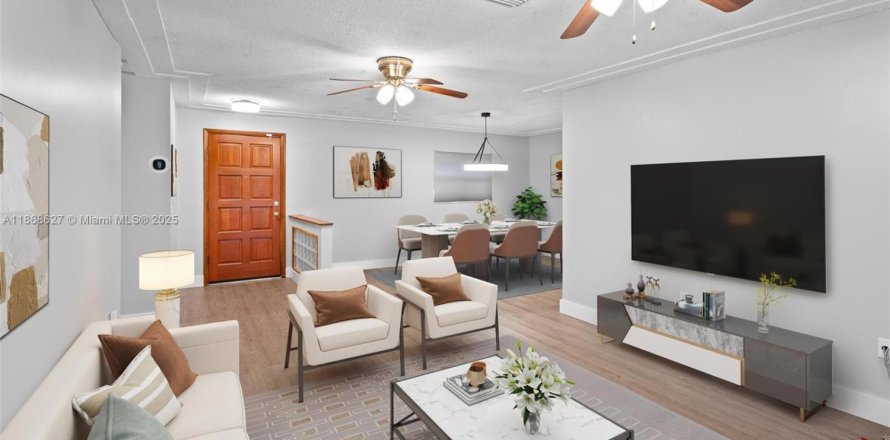 House in Homestead, Florida 4 bedrooms, 132.94 sq.m. № 1896715