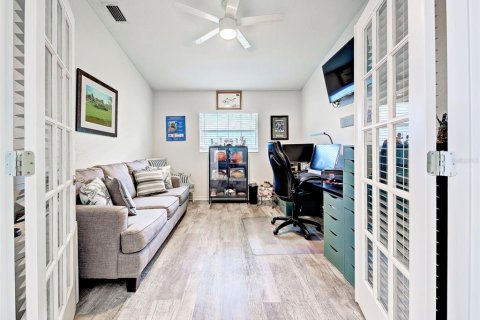 House in Port Charlotte, Florida 2 bedrooms, 145.3 sq.m. № 2351837 - photo 17