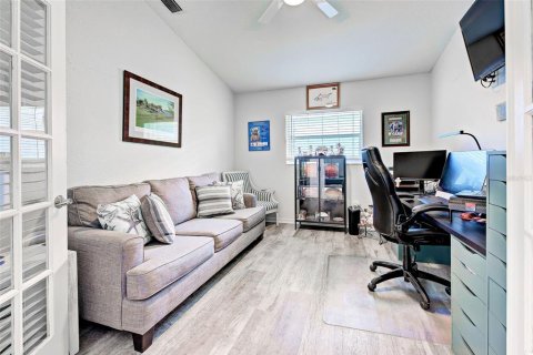 House in Port Charlotte, Florida 2 bedrooms, 145.3 sq.m. № 2351837 - photo 18