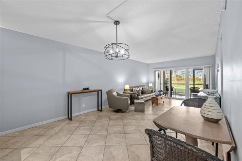 Copropriété à vendre à Saint Petersburg, Floride: 2 chambres, 82.68 m2 № 1618789 - photo 16