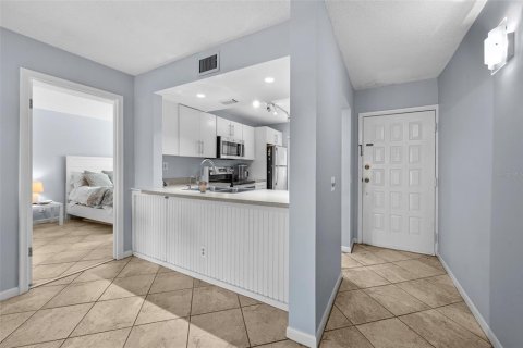 Copropriété à vendre à Saint Petersburg, Floride: 2 chambres, 82.68 m2 № 1618789 - photo 10
