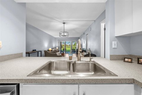 Copropriété à vendre à Saint Petersburg, Floride: 2 chambres, 82.68 m2 № 1618789 - photo 13