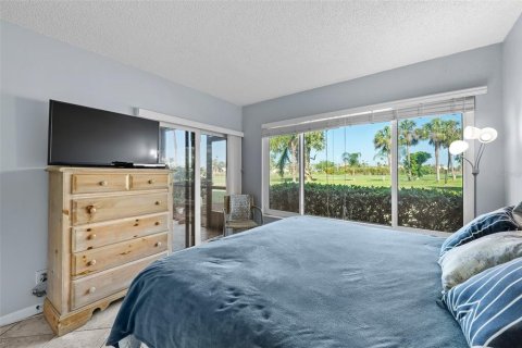 Copropriété à vendre à Saint Petersburg, Floride: 2 chambres, 82.68 m2 № 1618789 - photo 18