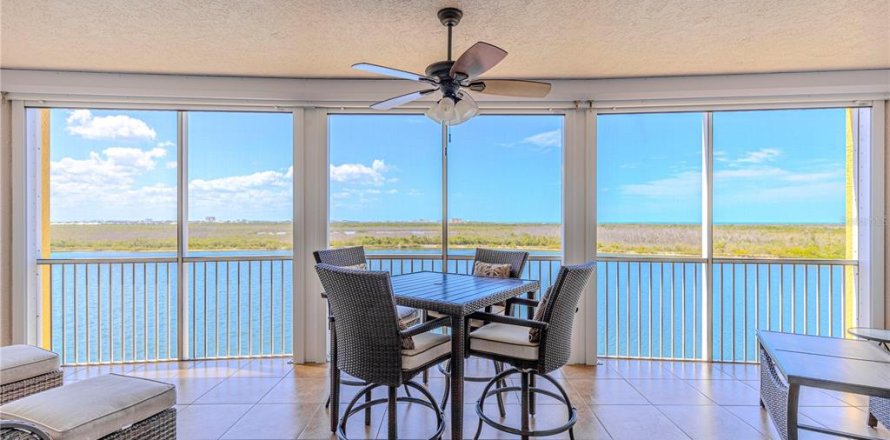 Condo in Fort Myers, Florida, 3 bedrooms  № 1843802
