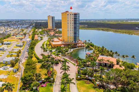 Condo in Fort Myers, Florida, 3 bedrooms  № 1843802 - photo 4