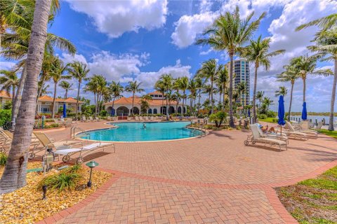 Condo in Fort Myers, Florida, 3 bedrooms  № 1843802 - photo 30