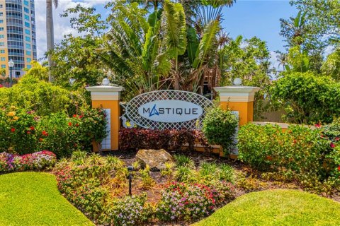Condo in Fort Myers, Florida, 3 bedrooms  № 1843802 - photo 5