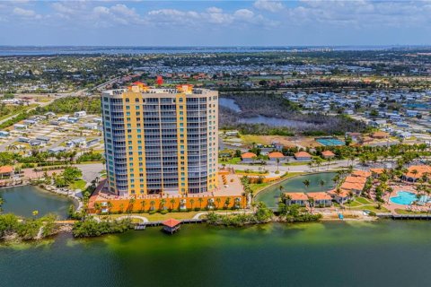 Condo in Fort Myers, Florida, 3 bedrooms  № 1843802 - photo 3