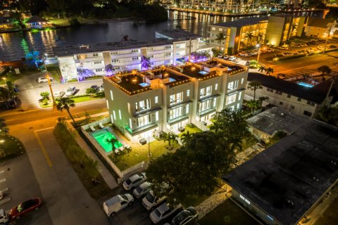 Adosado en alquiler en Pompano Beach, Florida, 5 dormitorios, 243.03 m2 № 2077388 - foto 4