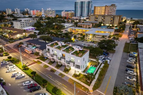 Adosado en alquiler en Pompano Beach, Florida, 5 dormitorios, 243.03 m2 № 2077388 - foto 3