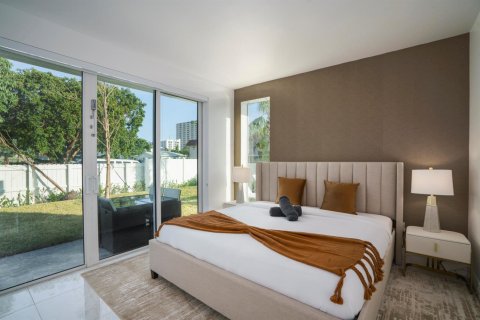 Adosado en alquiler en Pompano Beach, Florida, 5 dormitorios, 243.03 m2 № 2077388 - foto 8