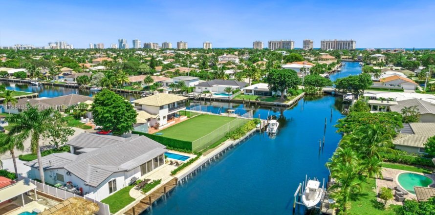 Villa ou maison à Fort Lauderdale, Floride 4 chambres, 218.97 m2 № 1925053