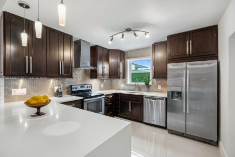 Villa ou maison à vendre à Fort Lauderdale, Floride: 4 chambres, 218.97 m2 № 1925053 - photo 11
