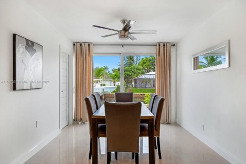 Villa ou maison à vendre à Fort Lauderdale, Floride: 4 chambres, 218.97 m2 № 1925053 - photo 12