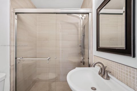 Villa ou maison à vendre à Fort Lauderdale, Floride: 4 chambres, 218.97 m2 № 1925053 - photo 21