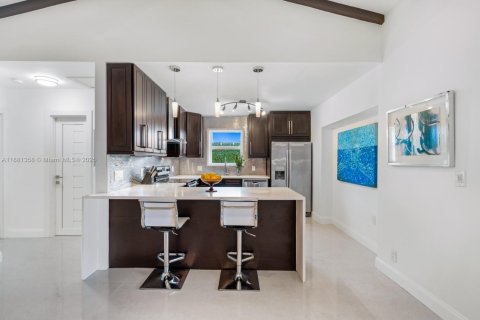 Villa ou maison à vendre à Fort Lauderdale, Floride: 4 chambres, 218.97 m2 № 1925053 - photo 10
