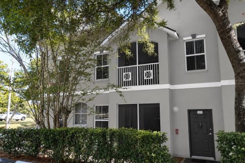 Adosado en Tampa, Florida 3 dormitorios, 192.77 m2 № 2112651