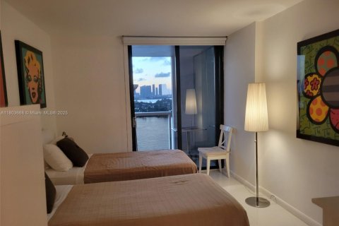 Condo in Miami Beach, Florida, 2 bedrooms № 2038950 - photo 6