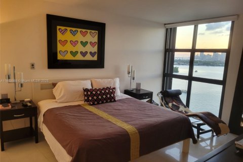 Condo in Miami Beach, Florida, 2 bedrooms № 2038950 - photo 8