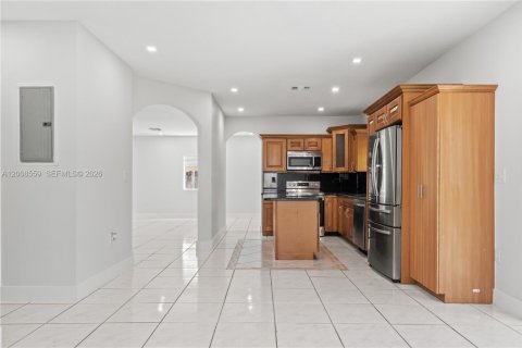 Villa ou maison à vendre à Miami, Floride: 4 chambres, 182.46 m2 № 2074159 - photo 14