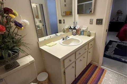 Condo in Orlando, Florida, 2 bedrooms  № 1821440 - photo 24