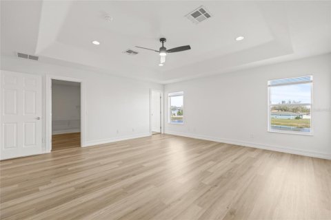 House in Land O' Lakes, Florida 4 bedrooms, 246.38 sq.m. № 1905872 - photo 26