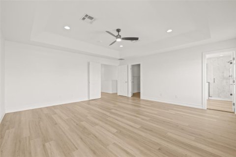 House in Land O' Lakes, Florida 4 bedrooms, 246.38 sq.m. № 1905872 - photo 27