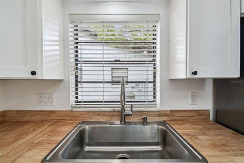 Commercial property in Crystal River, Florida 4 bedrooms, 181.16 sq.m. № 1789698 - photo 19