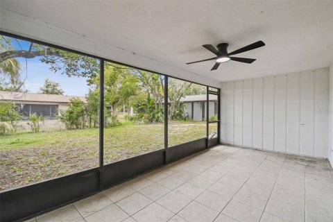 Commercial property in Crystal River, Florida 4 bedrooms, 181.16 sq.m. № 1789698 - photo 22