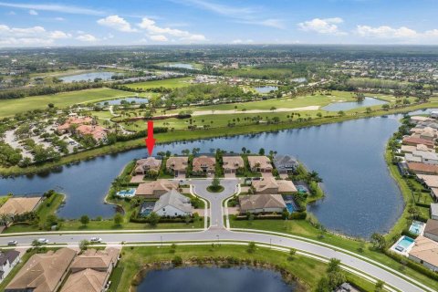 Купить виллу или дом в Юпитер, Флорида 4 спальни, 410.16м2, № 1093999 - фото 1