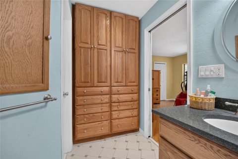 Villa ou maison à vendre à Gainesville, Floride: 4 chambres, 241.55 m2 № 2342683 - photo 14