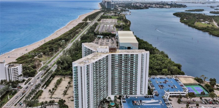 Кондоминиум с 2 спальнями в Санни-Айлс-Бич, Флорида № 2009895