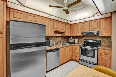 Купить кондоминиум в Санни-Айлс-Бич, Флорида 2 спальни, 126.07м2, № 2009895 - фото 20