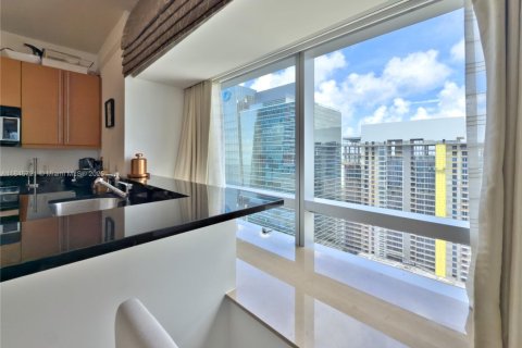 Copropriété à louer à Miami, Floride: 2 chambres, 162.3 m2 № 1842564 - photo 9