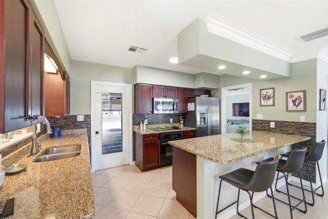 House in Belleair, Florida 2 bedrooms, 163.14 sq.m. № 2200084 - photo 17