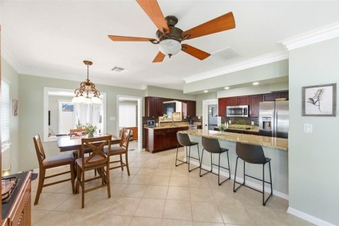 House in Belleair, Florida 2 bedrooms, 163.14 sq.m. № 2200084 - photo 21