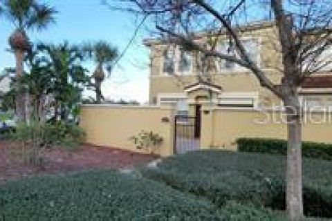 Townhouse in Haines City, Florida 4 bedrooms, 149.02 sq.m. № 1612748 - photo 3