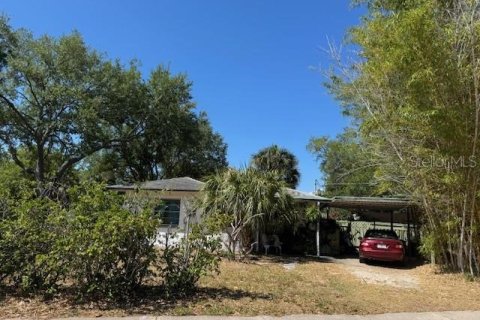 House in Oldsmar, Florida 2 bedrooms, 116.13 sq.m. № 2203101