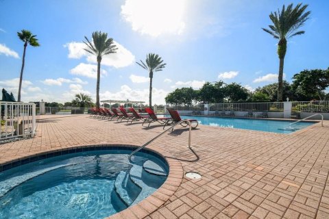 House in Weeki Wachee, Florida 3 bedrooms, 144 sq.m. № 1581010 - photo 29
