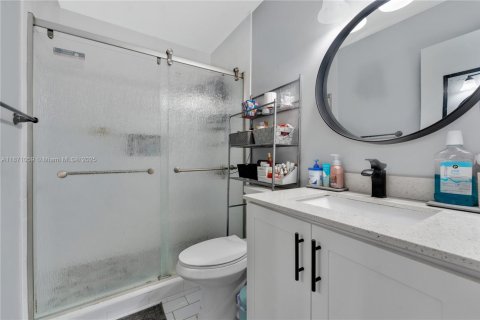 Condominio en venta en Pembroke Pines, Florida, 2 dormitorios, 96.34 m2 № 1895842 - foto 14