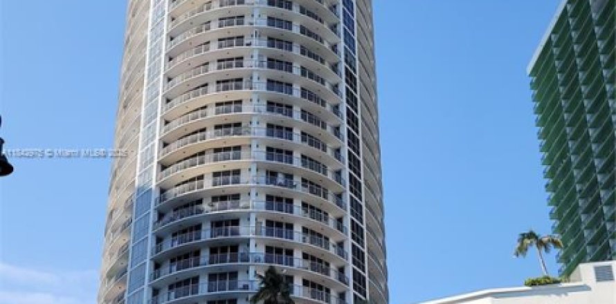 Condo à Miami, Floride, 1 chambre № 1940521