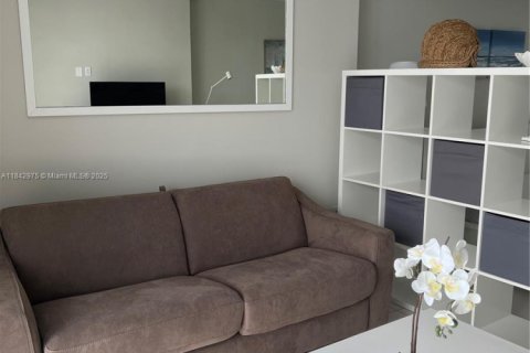 Copropriété à louer à Miami, Floride: 1 chambre, 46.73 m2 № 1940521 - photo 16