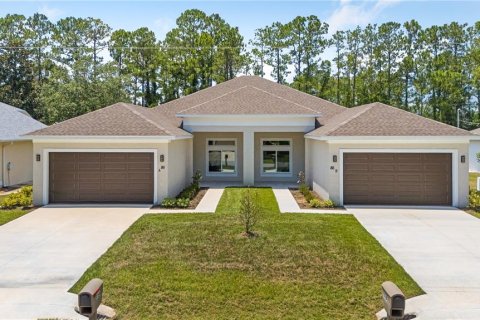 Commercial property in Palm Coast, Florida 6 bedrooms, 286.79 sq.m. № 2102458