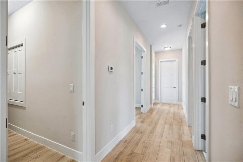 Commercial property in Palm Coast, Florida 6 bedrooms, 286.79 sq.m. № 2102458 - photo 15