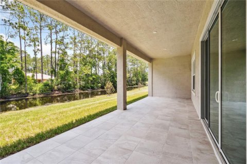 Commercial property in Palm Coast, Florida 6 bedrooms, 286.79 sq.m. № 2102458 - photo 30