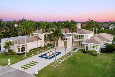 House in Southwest Ranches, Florida 6 bedrooms, 1265.24 sq.m. № 1714148 - photo 15