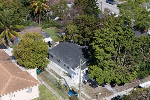 Immobilier commercial à vendre à Miami, Floride: 179.12 m2 № 2088752 - photo 28